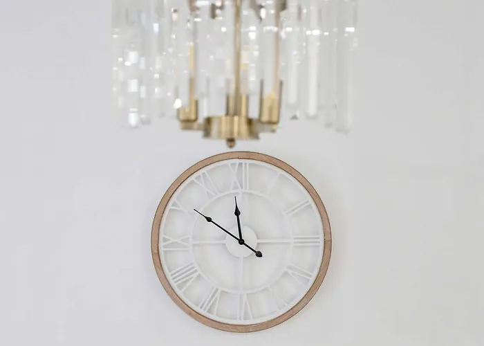 Bright Wierzbiecice Near Mtp By Renters شقة *