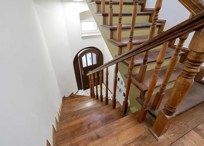 Bright Wierzbiecice Near Mtp By Renters شقة بوزنان