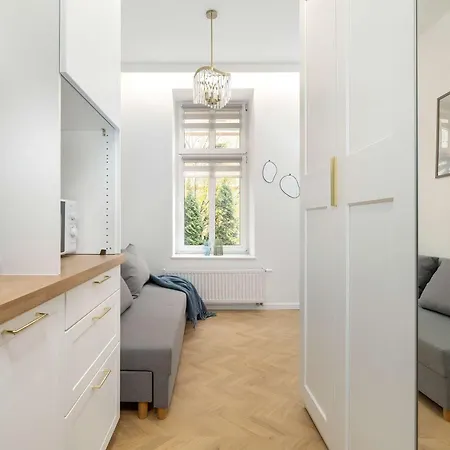 Apartament Bright Wierzbięcice Near Mtp By Renters *