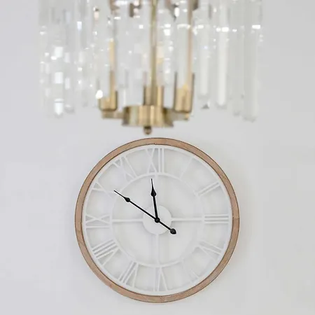 Bright Wierzbiecice Near Mtp By Renters Appartement *